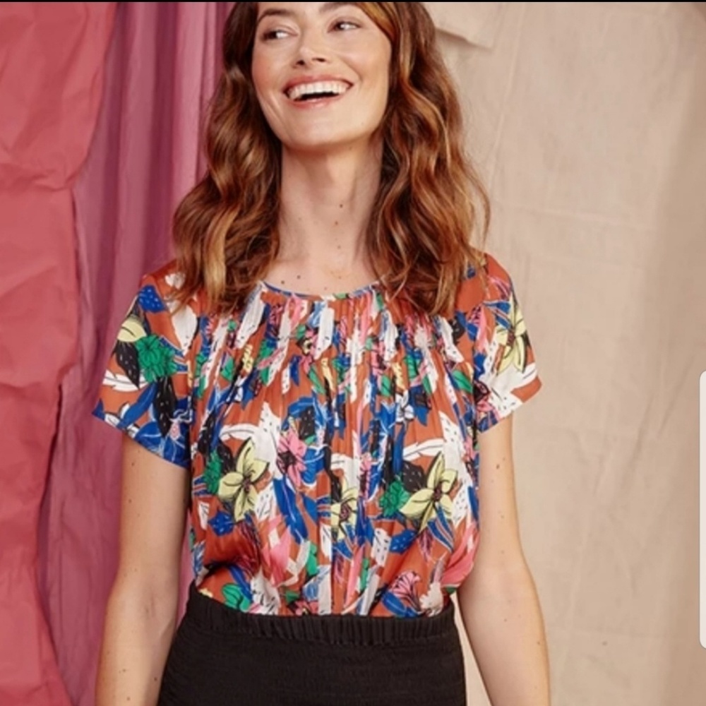 DOLAN * ANTHROPOLOGIE Brand *  Pilar Pleated Top